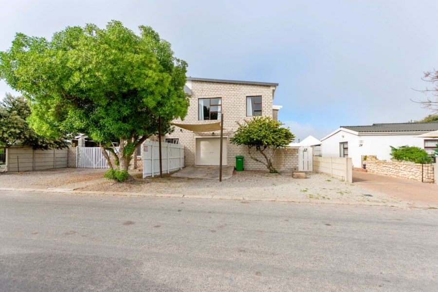 5 Bedroom Property for Sale in Britannia Bay Western Cape